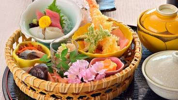 食事・飲み物 / 2