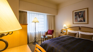 [喫煙] モダレットダブルルーム　幅140cmのダブルベッド