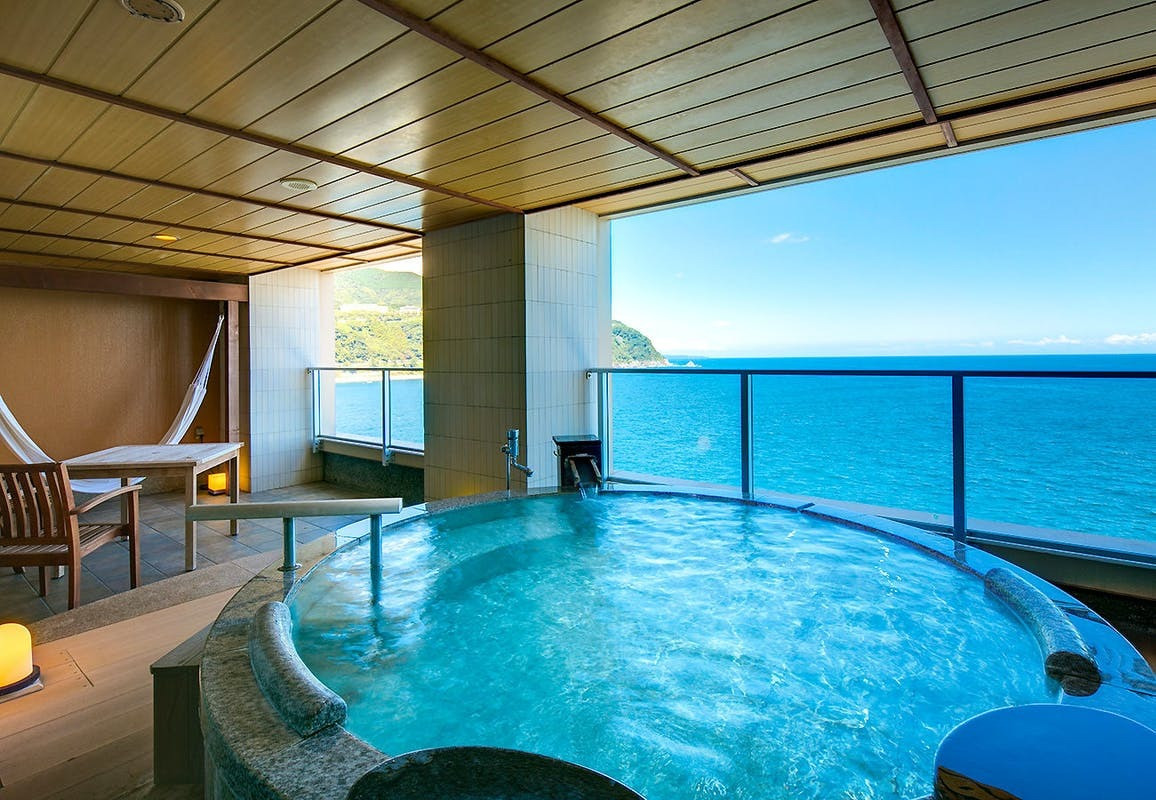 ボリューム満点の海の幸に舌鼓♪記念日におすすめな美食宿3933809