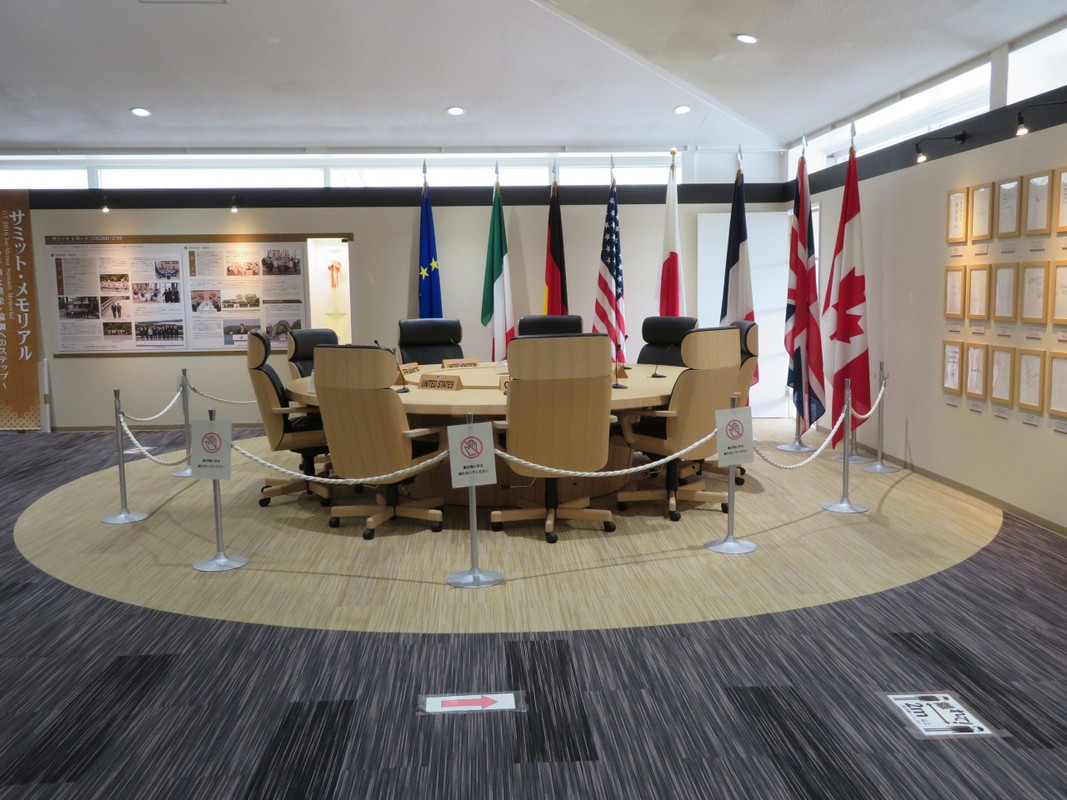 ついでに立ち寄りをお勧め、伊勢志摩サミット記念館、賢島駅構内