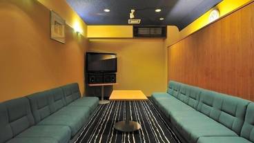 カラオケ ルーム / 5