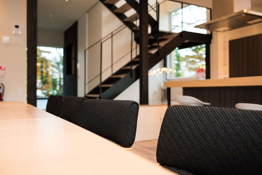 客室内のダイニングエリア