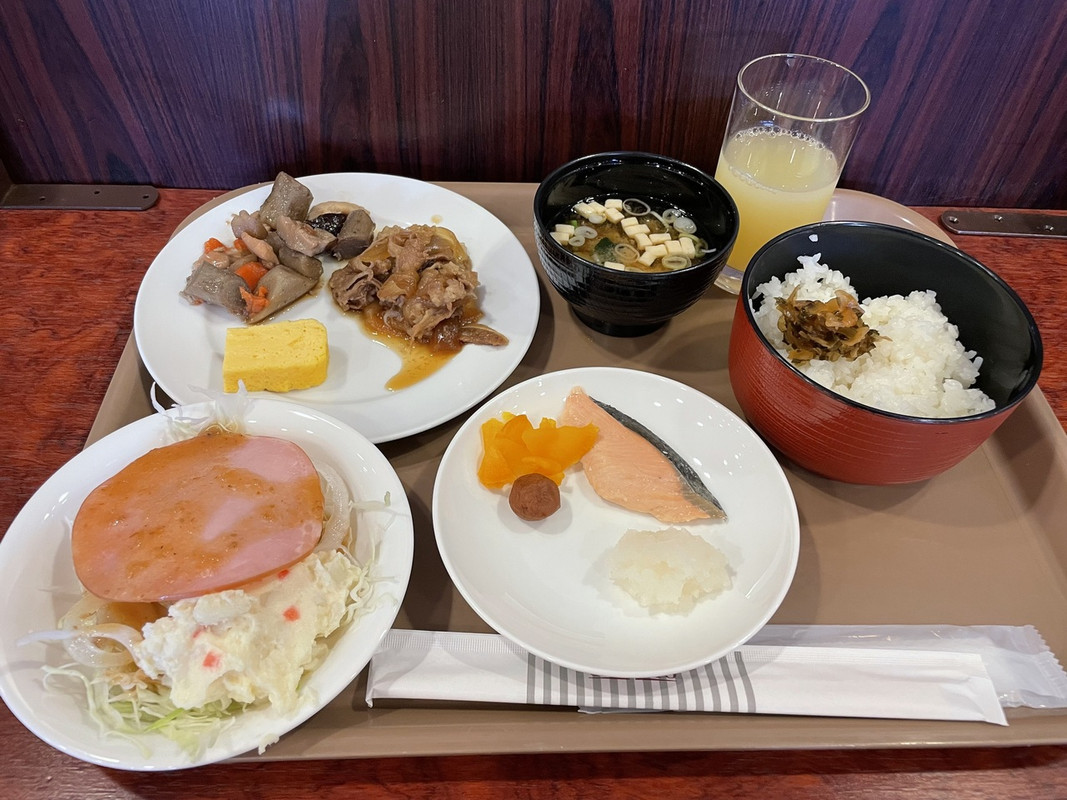 朝食バイキング