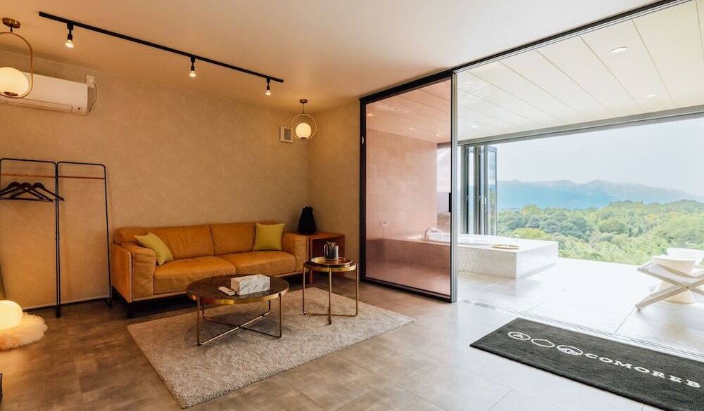 「オーバルテント」 / 4