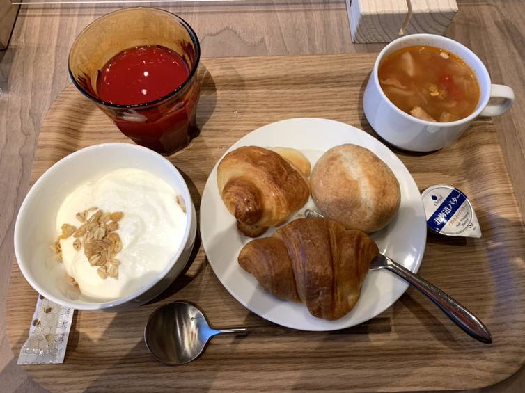 調味料まで北海道産に
こだわった朝ごはん / 4