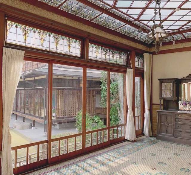 熱海の三大別荘を
見学してみよう / 1