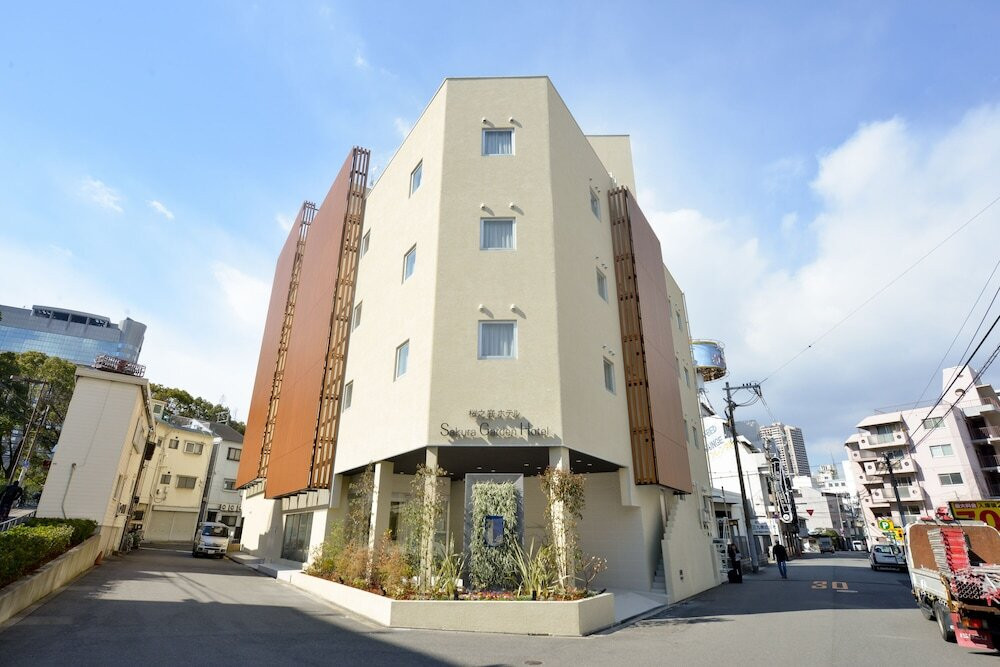 ★大阪城ホールまで:最寄りの「桜ノ宮駅」から2駅先の「大阪城公園駅」で下車、徒歩約5分3352418
