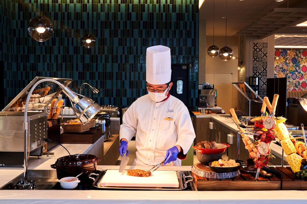 ディナーブッフェ・ライブキッチン