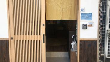 施設の入り口 / 8