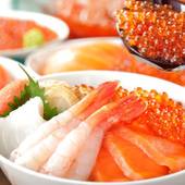 箱根湯本温泉 天成園（神奈川県 旅館）：朝食に出てくる「海鮮丼」は、好みの食材を食べられる量だけ盛ってもらえます。 / 4