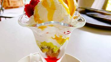 食事・飲み物 / 3