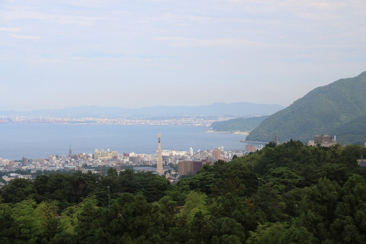 4階の客室からの眺め(大分・別府市内が眺められます)