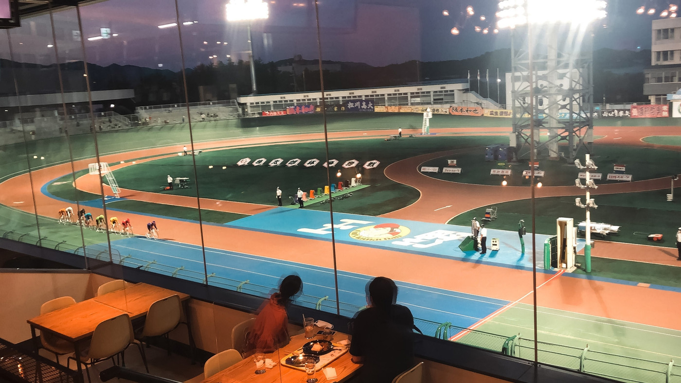 日本初！競輪場と一体型のユニークなホテル3655627