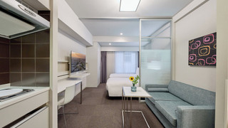 エグゼクティブ スタジオ シングルベッド 2 台