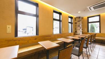 朝食スペース / 11