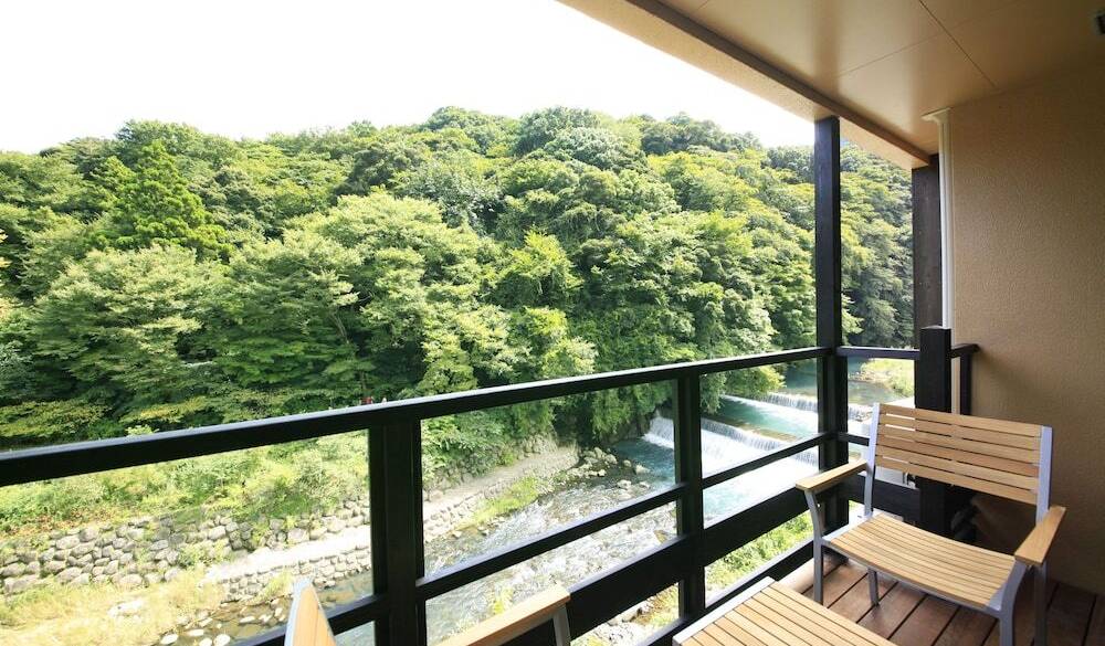 全室早川リバービュー
和室空間にほっこり / 4
