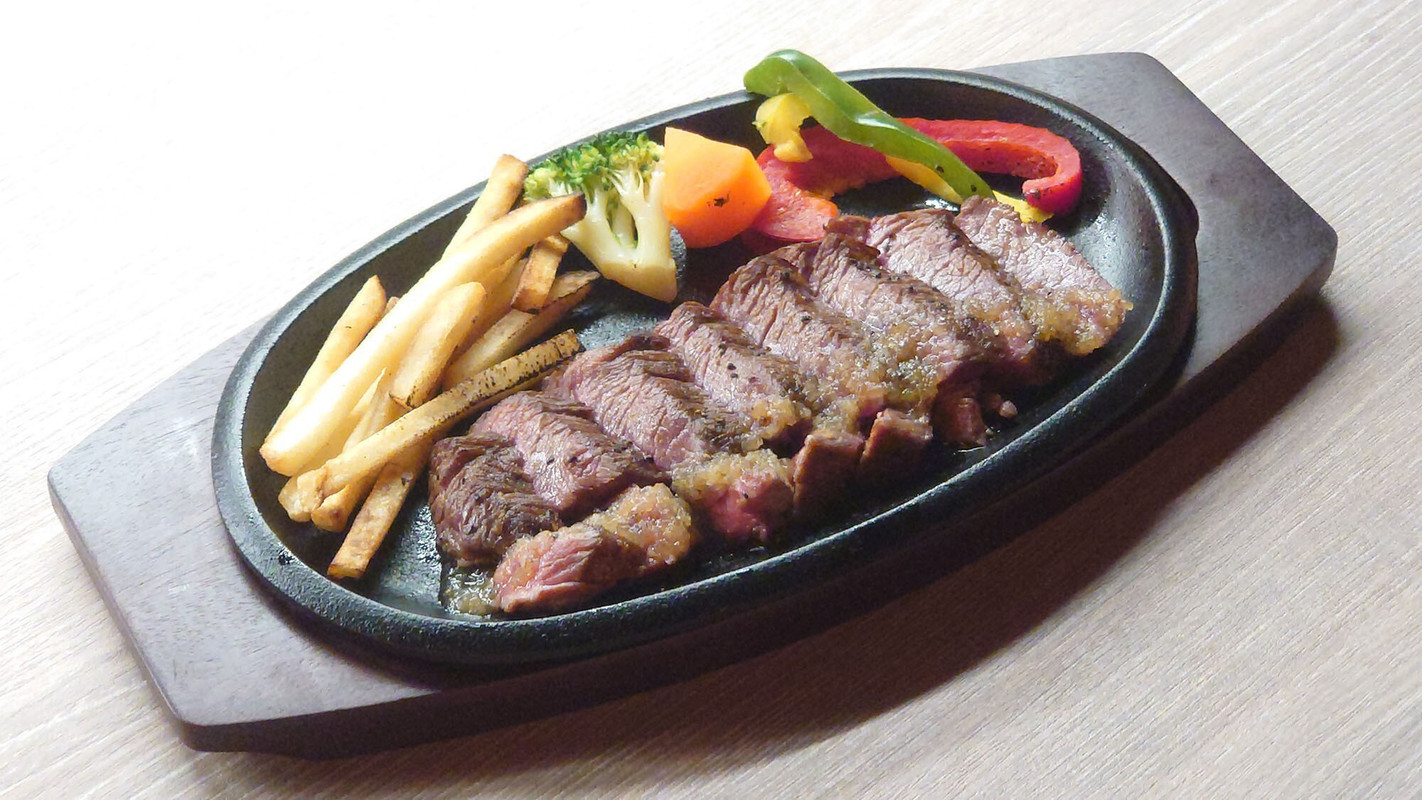 夕食メニュー一例