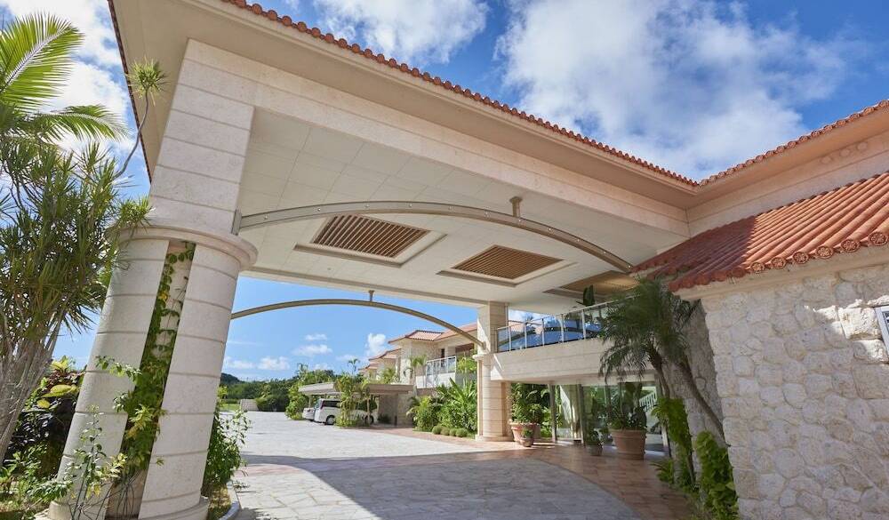 ホテルエントランス / 2