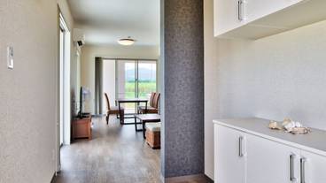 内部エントランス / 2