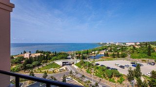 プレミアコーナースイート1ベッドルーム（6-10階）＜リゾートビュー＞