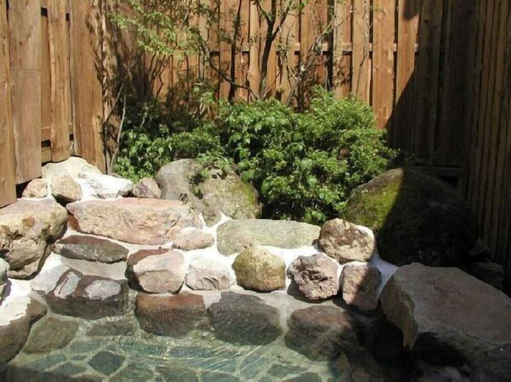 旅の疲れを癒す露天風呂4257560