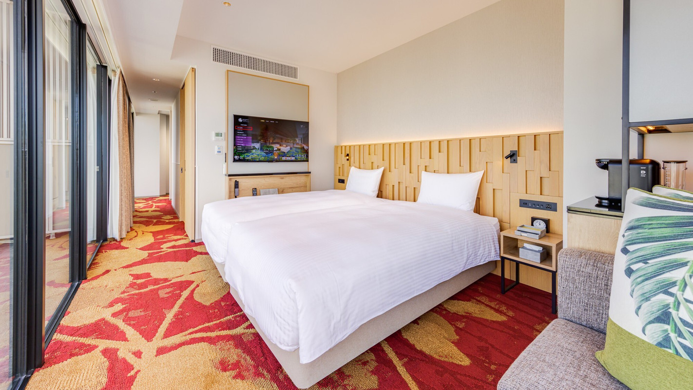 ワイドビューコーナーツイン①