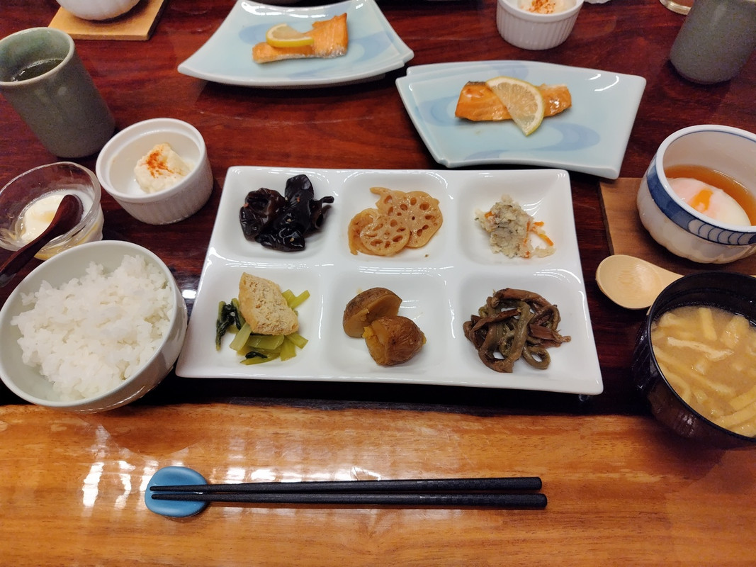 朝食はこちらに温野菜が付きます