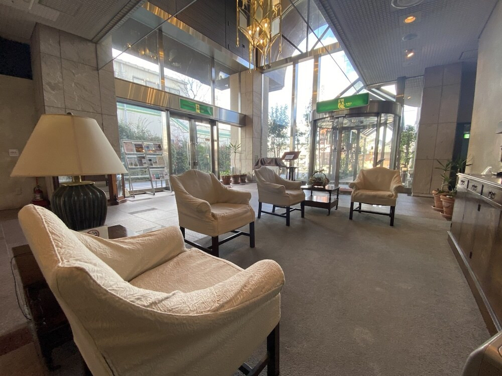 ロビーラウンジ