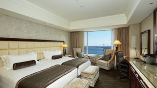 クラシック ルーム シングルベッド 2 台 ベイビュー (High Floor)