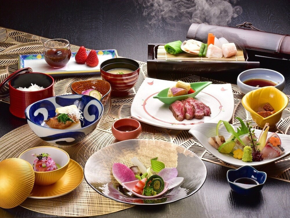 旅館のお食事処