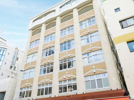 アベストCUBE那覇国際通り / 1