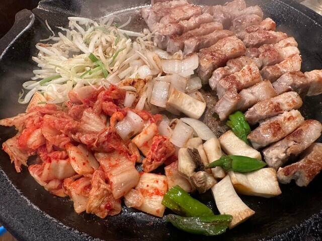 名物のサムギョプサル / 3