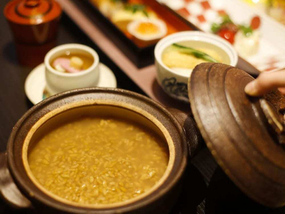 朝食