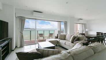 ファミリースイート121㎡ / 1