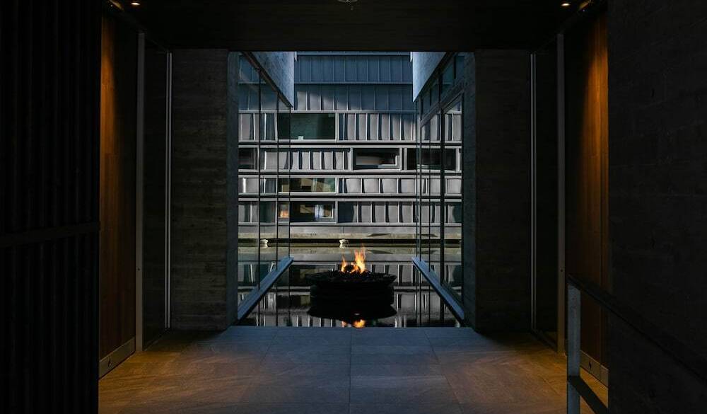 エントランス / 1