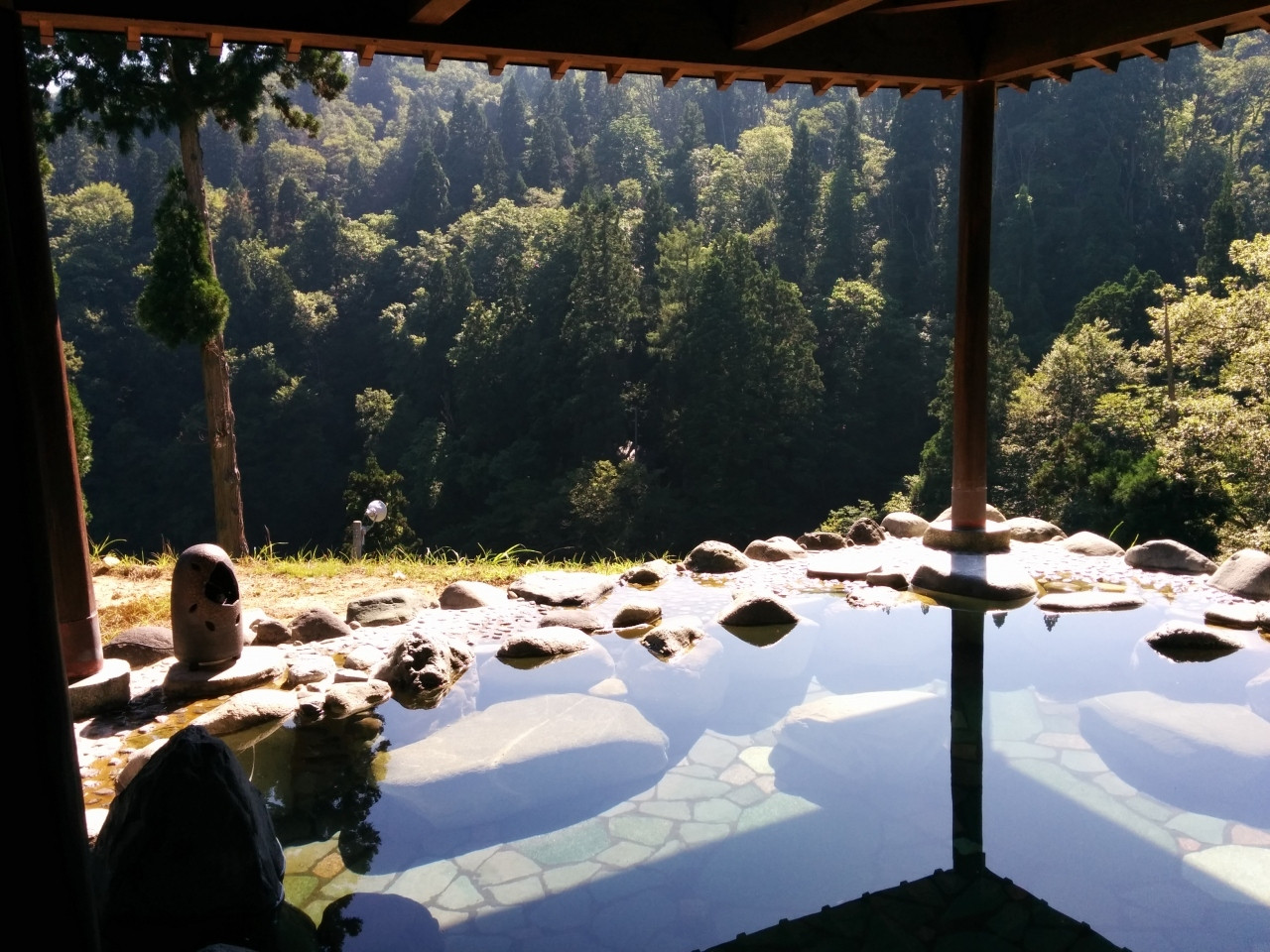 銀山温泉最奥の隠れ宿で贅沢ひとり時間3459256