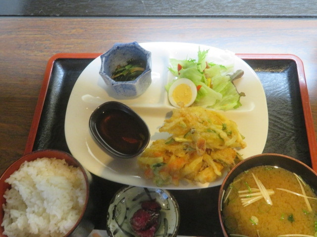 本日のランチ（550円）を食べました