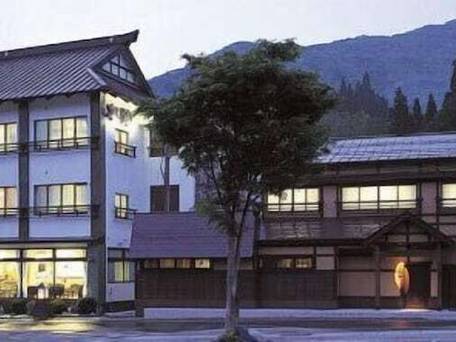 三国峠温泉 御宿 本陣 / 2