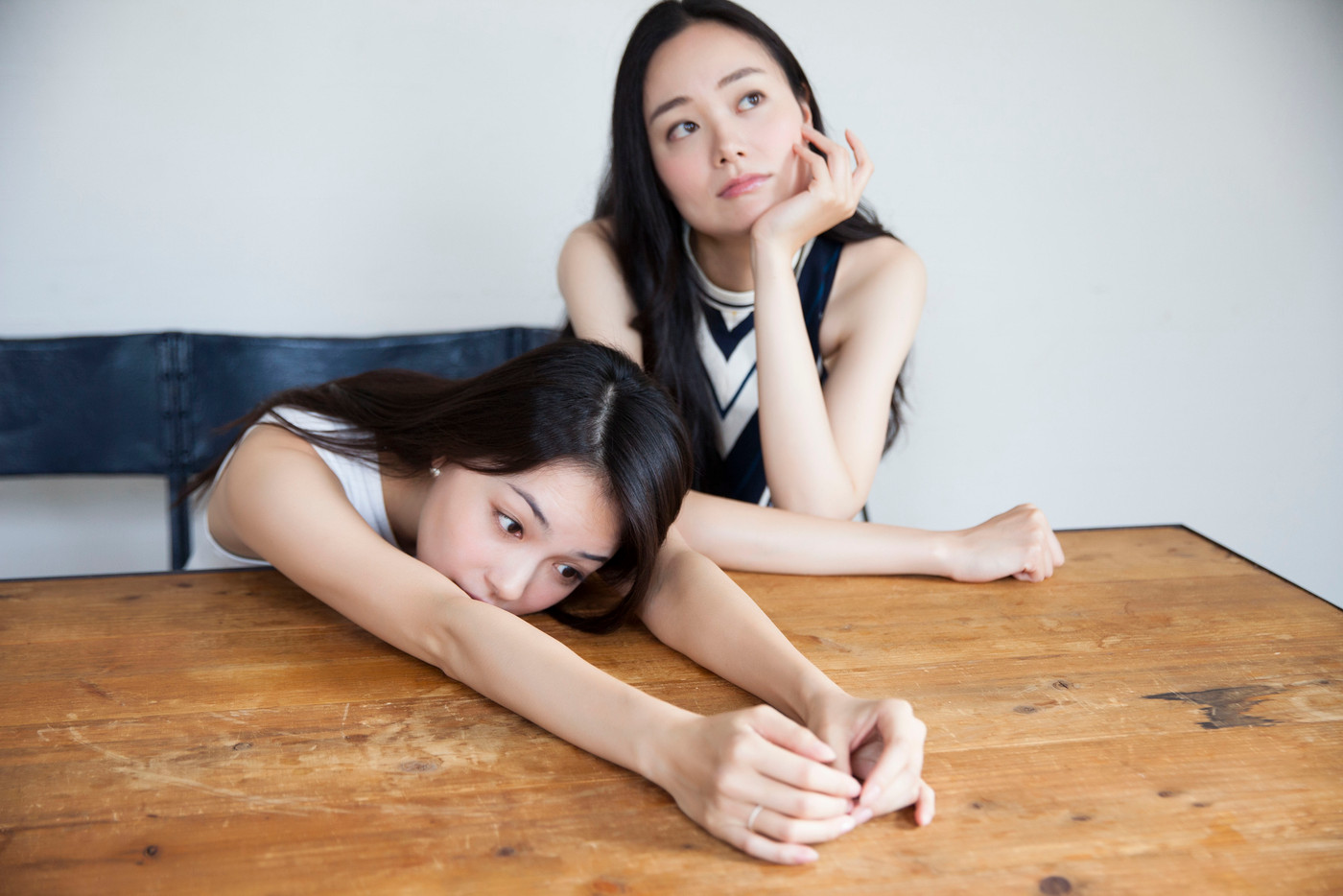 女性2人　ポートレート