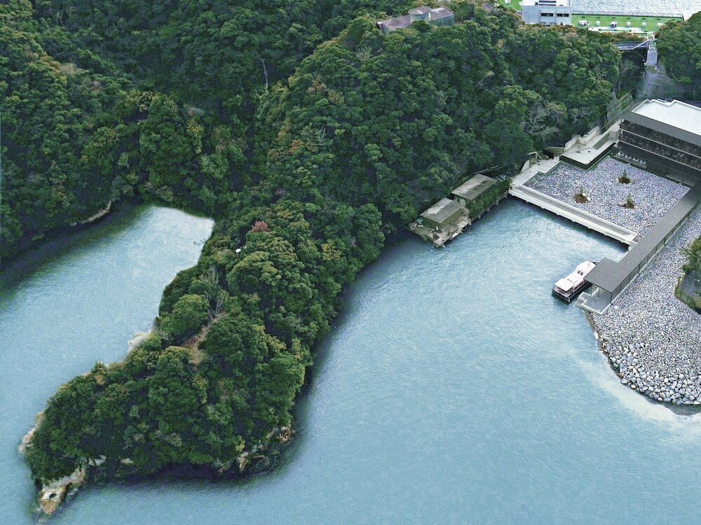 海を渡ればそこは非日常。「熊野別邸 中の島」へ3698064