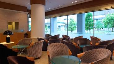 ロビーラウンジ / 4