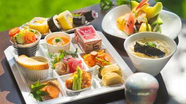 食事・飲み物 / 5