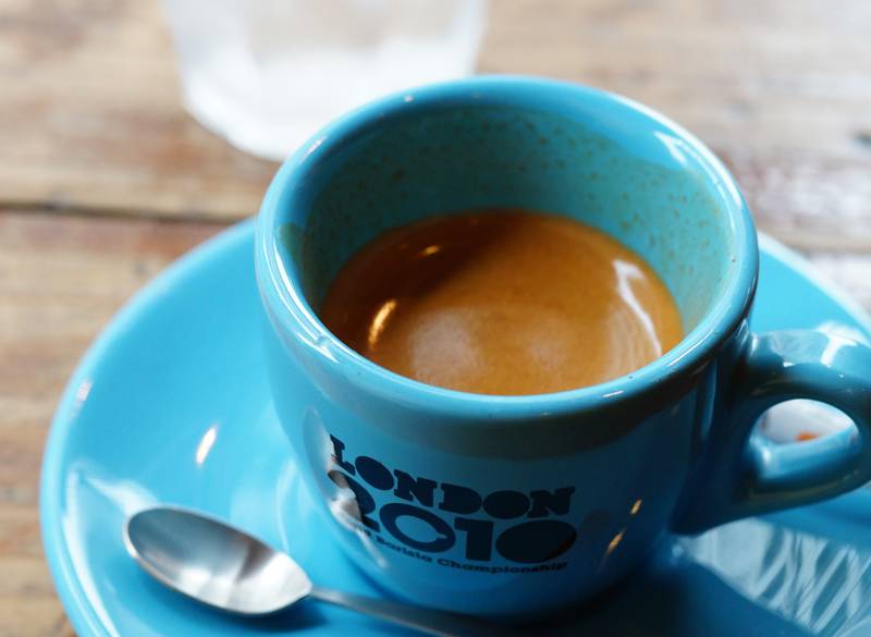 「マヌコーヒー」で
至福の朝時間 / 1