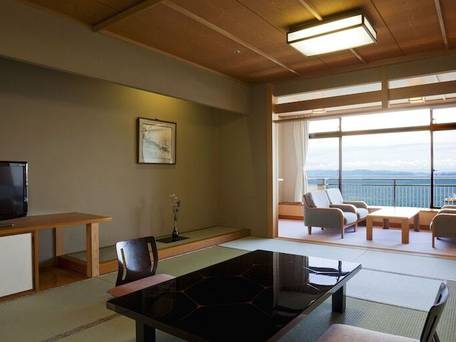 洲本温泉 ホテルニューアワジ / 3