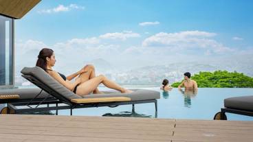 インフィニティ プール / 28