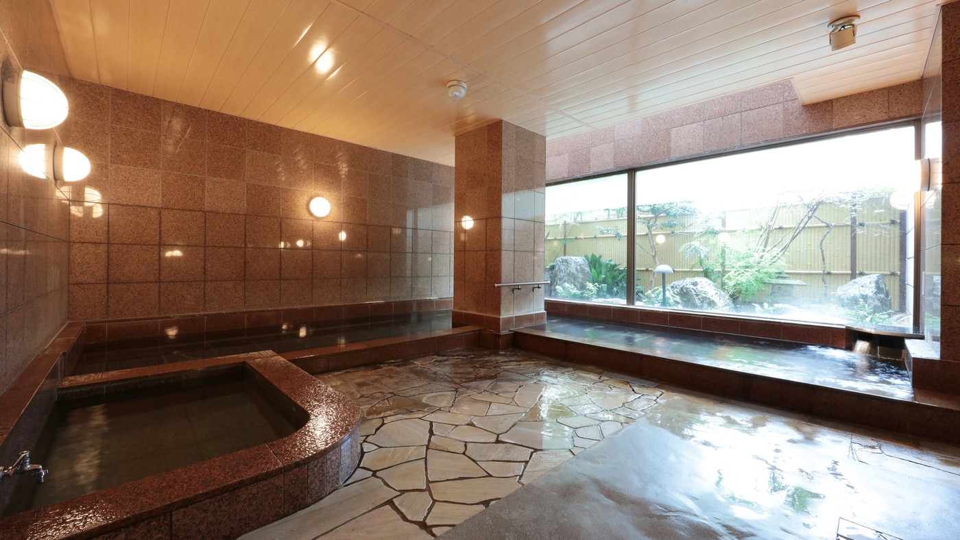 マサラカレーやご当地メニューなど、約30種類が食べ放題！4022394