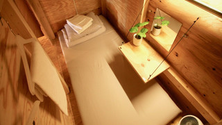 男女共用ドミトリー内 2段ベッド1台