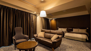 【禁煙】ジュニアスイート/61㎡/140㎝幅ベッド×2台