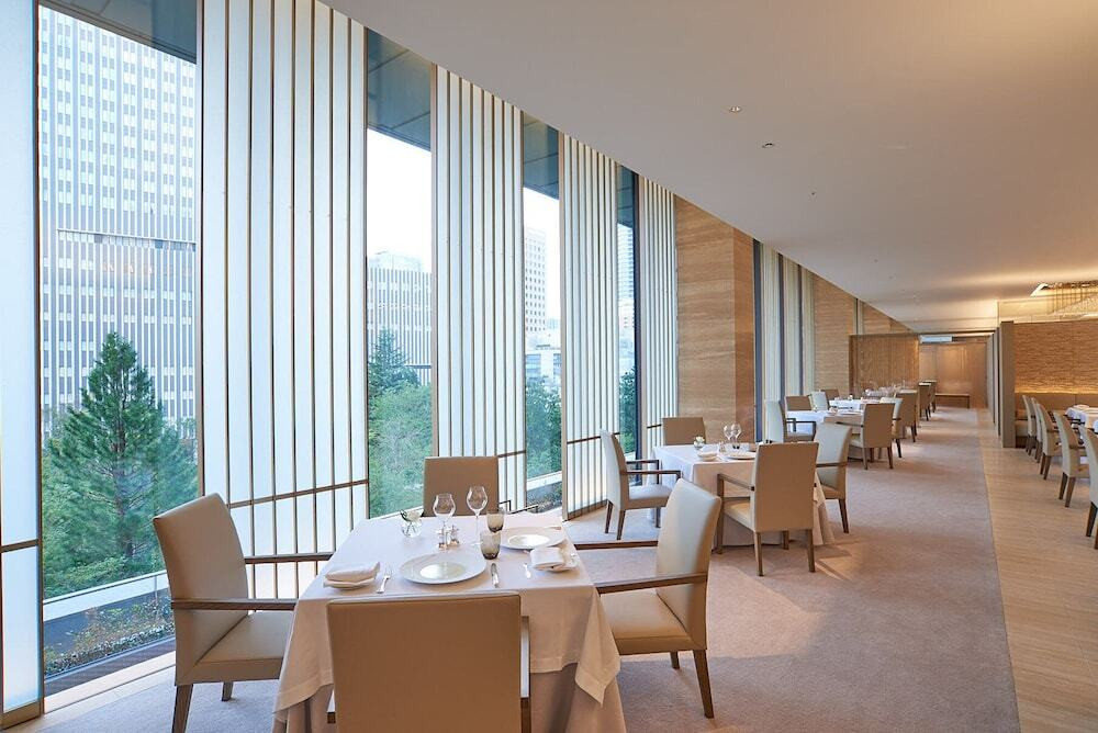 「フランス料理/ワインダイニング　ラ・ベル・エポック / バロン オークラ」 内観 48579739 店内画像