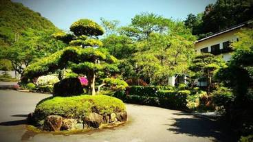 施設の入り口 / 27